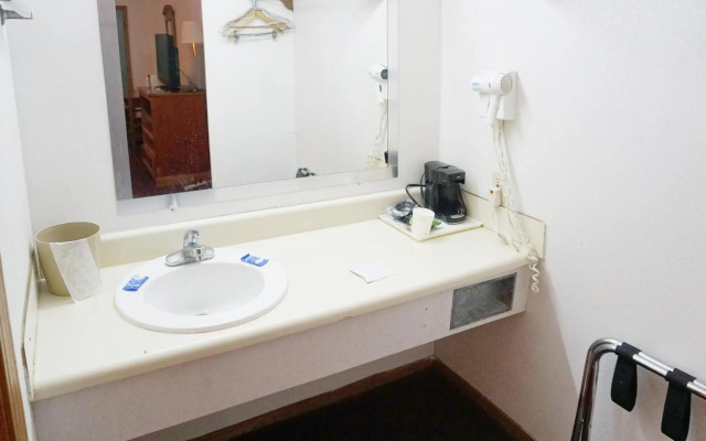 OYO Hotel Altus N Main St