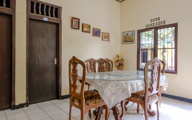 Hotel Maya by OYO Rooms