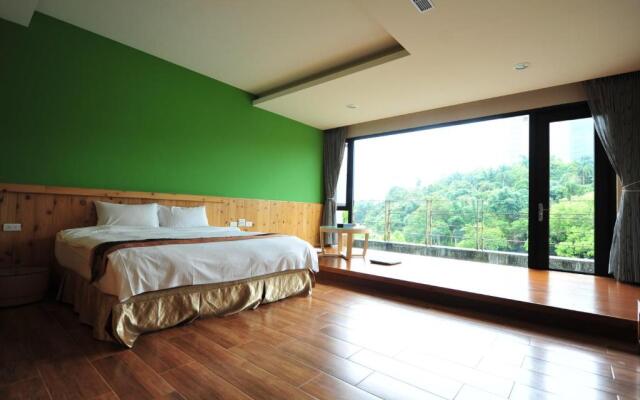 Sun Moon Lake Karuizawa Villa B&B