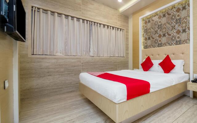 OYO Flagship 17200 Hotel Neelkamal Chembur