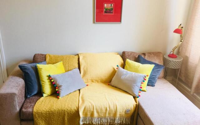Bright Apartment in the Heart of St Leonards