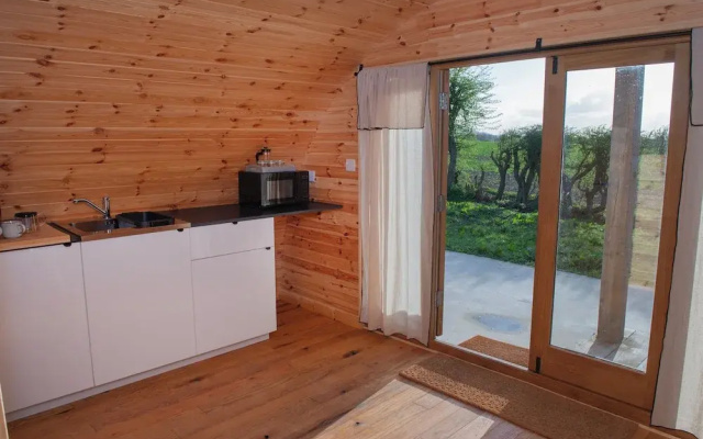 Glamping Pod 5 Shelter