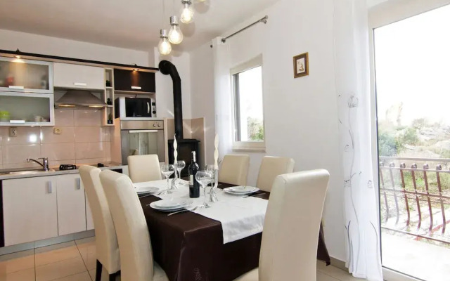 Upscale Apartment in Dalmatia With Terrace