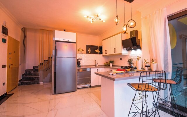 Villa Mulberry Collection 1