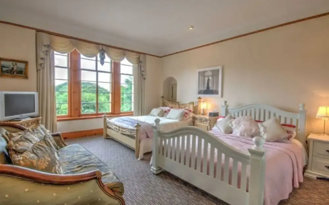 Stunning 5-bed House in Inverness
