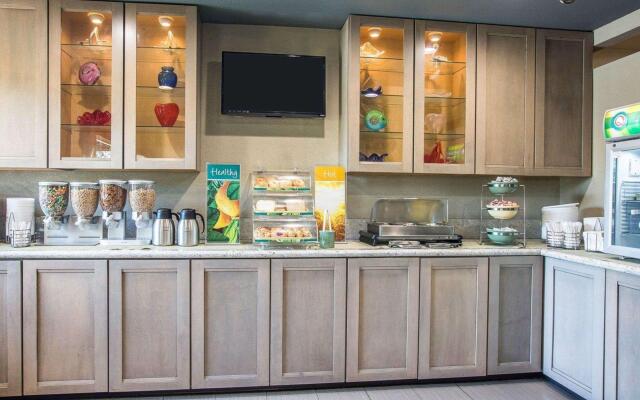 Quality Inn Ontario Airport Convention Center