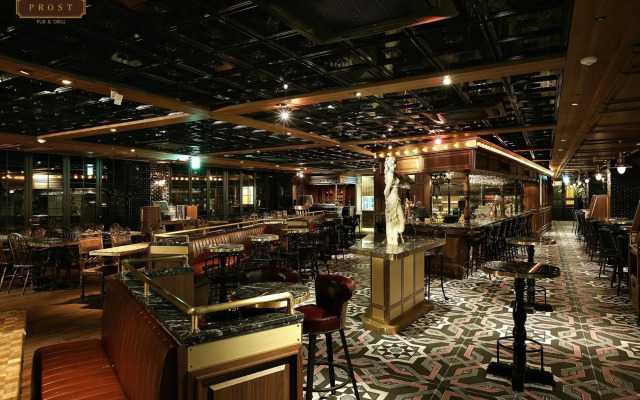 Hamilton Hotel