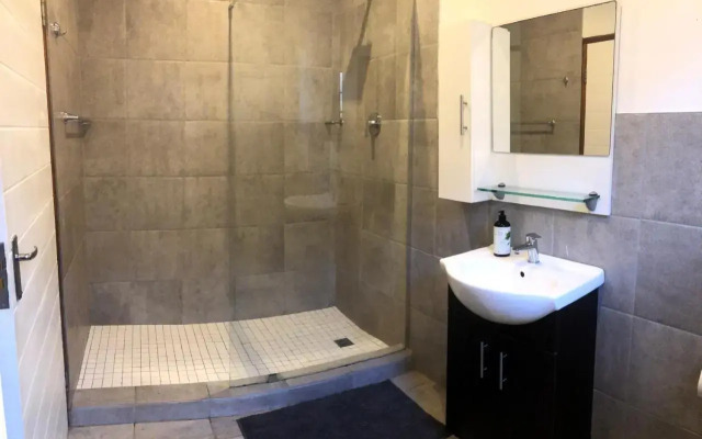 Danville Forest Guest House & Apartments