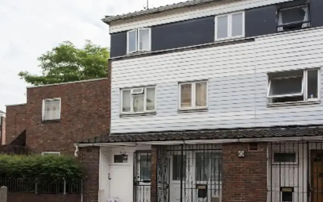 Modern Bright Shoreditch 2-bed Apartment in London