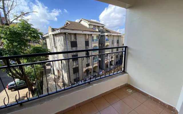 Takdiri Homes Plush 3BR Appartment