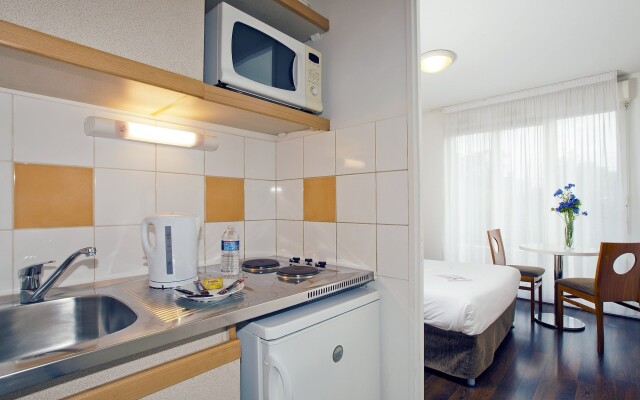 Séjours & Affaires Paris Nanterre