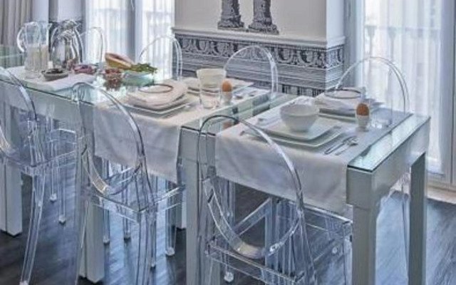 Teatro Boutique Rooms & Suites