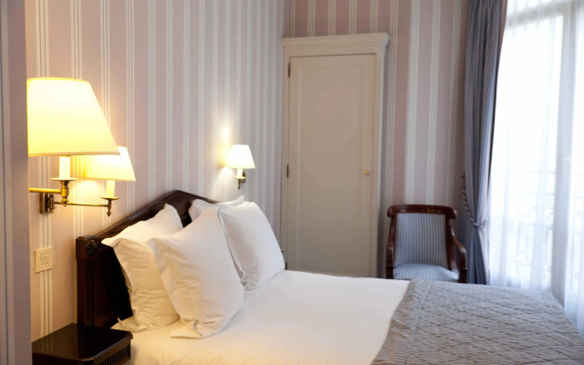 The Originals City, Hôtel Lecourbe, Paris Tour Eiffel