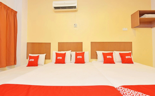 OYO 582 Hotel Walk Inn