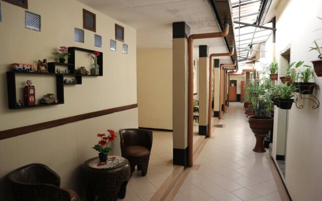 Hotel Serayu