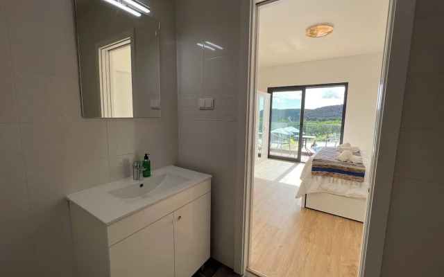 Orange Grove Residence