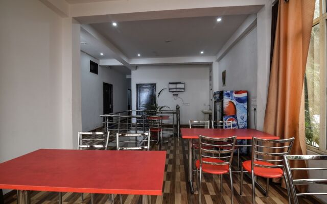 Oyo Home 18463 Modern Stay