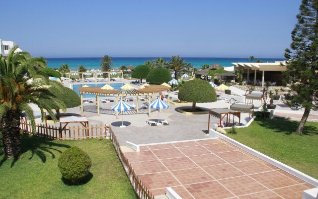 Thapsus Beach Resort