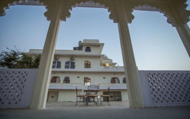 Karni Mahal