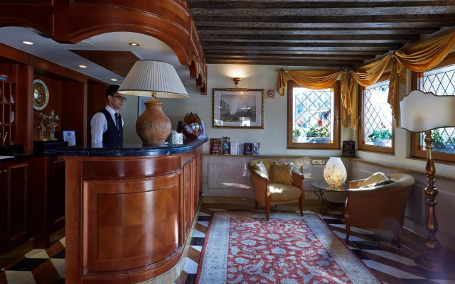 Hotel Antiche Figure