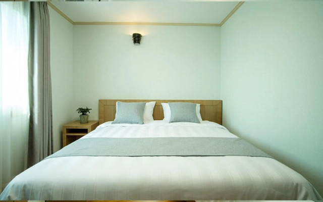 Haerian Hotel