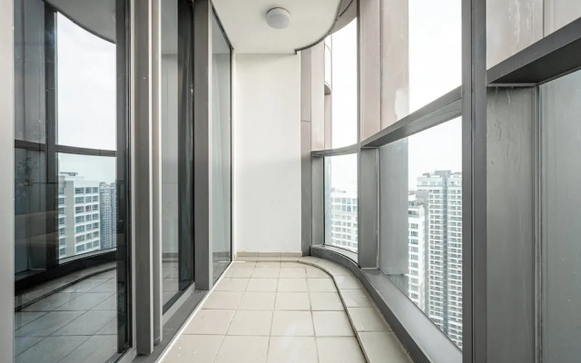 Somi Luxstay Landmark 81