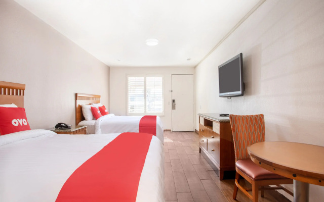 OYO Hotel Palmdale - Antelope Valley