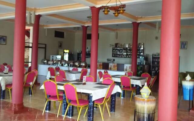 Flagship Piazza Hotel - Hostel