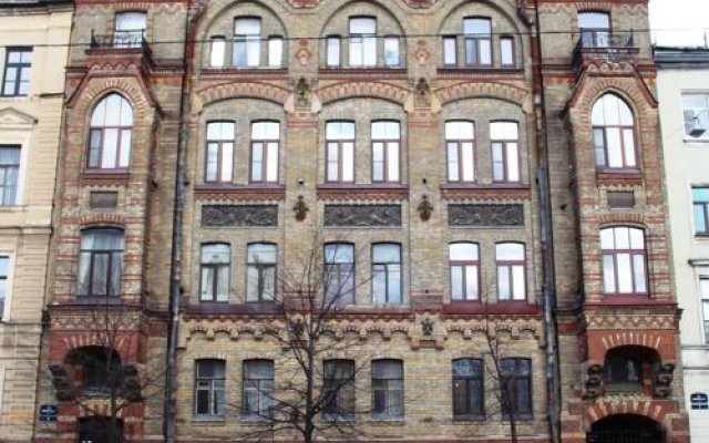 Штраус Хаус — фото