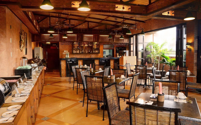 Pearl Lane Hotel