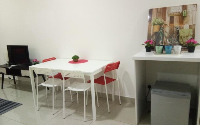 Art@trefoil setia alam*Meet2Stay*