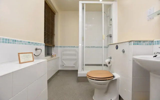 The Halford Bridge Inn