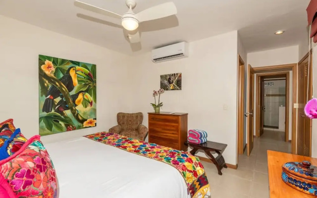 Sleeps 6 Views Beach 1 Block