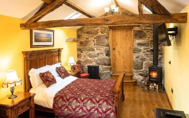 The Wayside and Whisky Barn