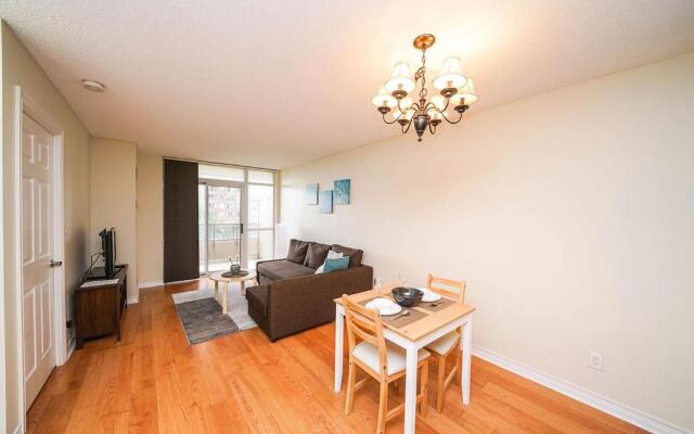 Sarkar Suites - 330 Burnhamthorpe Road