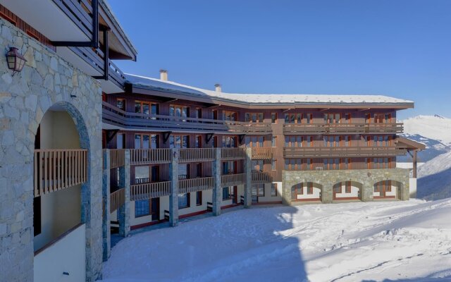 Residence Les Coches Apartment In A Family Resort At The Bottom Of The Slopes Bac202