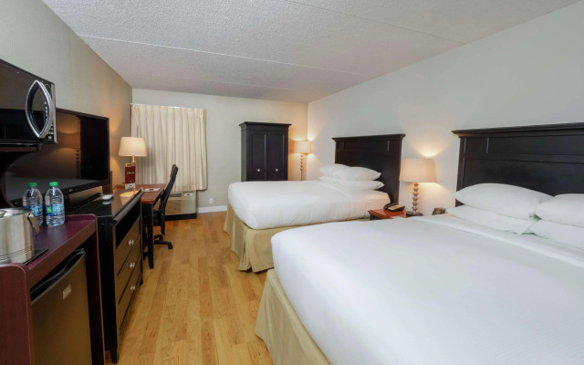 DoubleTree by Hilton Hotel Buffalo - Amherst