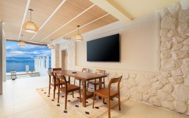 Yunyi Boutique Lake View Inn