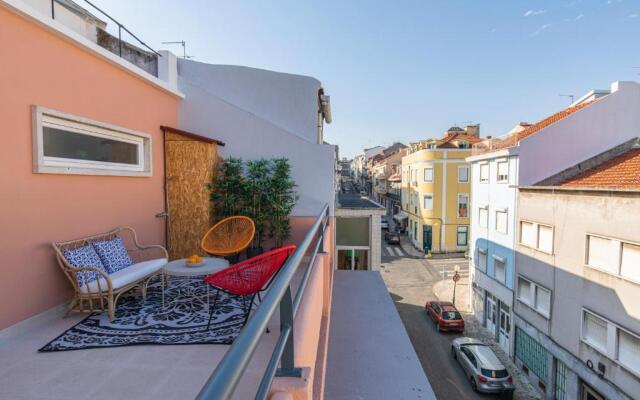 LovelyStay - Sunny 1BDR Apartment W/Terrace