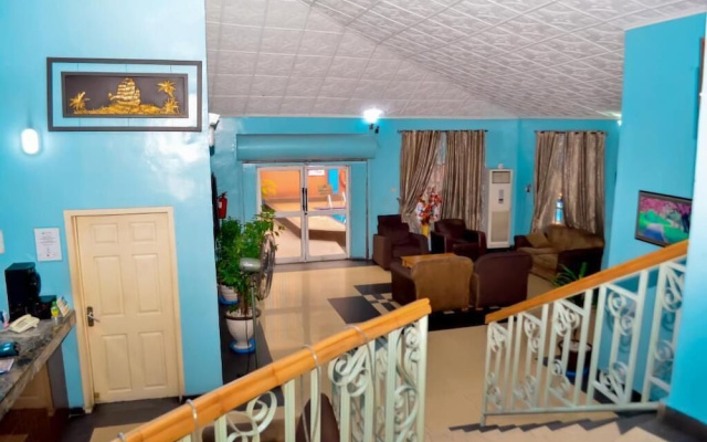 Proxima Inn