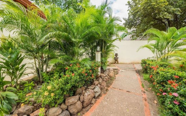 Casa Woodbine Beachfront House