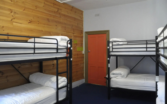 The Backpackers Imperial Hotel - Hostel