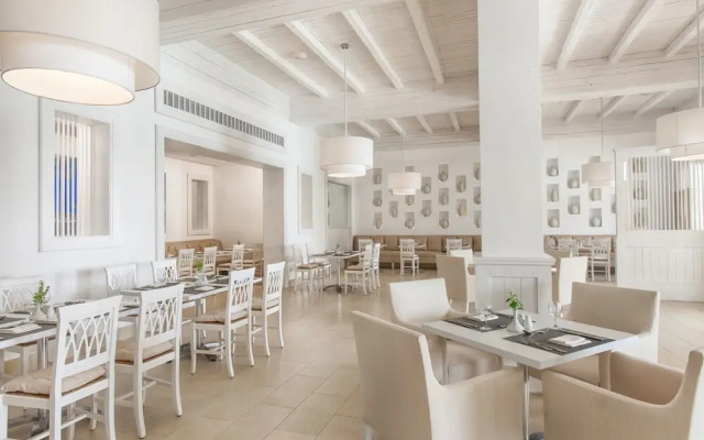 JAZ Neo Almazino, Almaza Bay