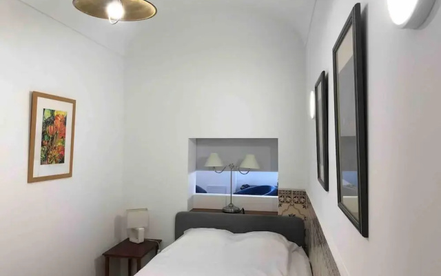 Stunning Fishermans House in Central Fuseta