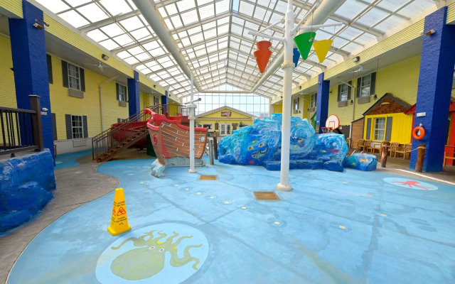 Comfort Inn Splash Harbor