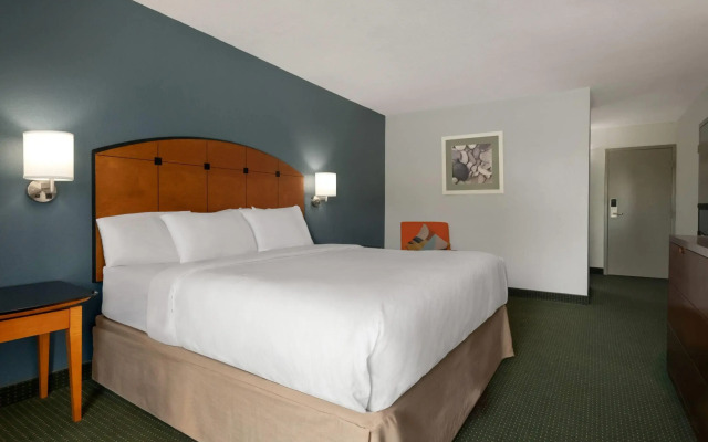 Baymont by Wyndham Salem Roanoke Area
