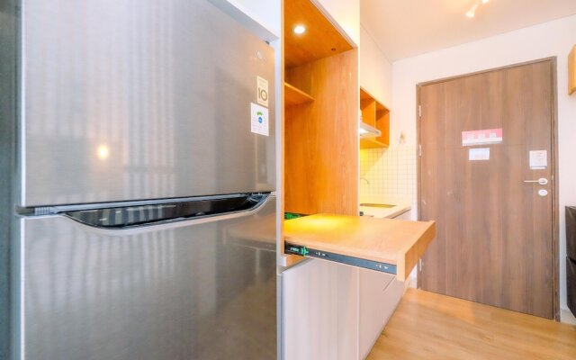 Cozy Living Studio Room Royal Sentul Park Apartment