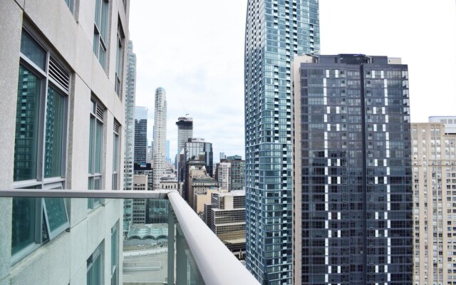Modern High Rise 1 Bedroom in Downtown Toronto