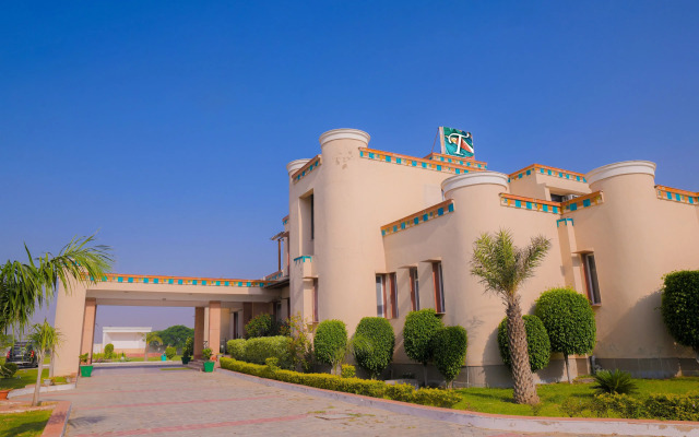 TreeHouse Sunrise Resort & Caravan Park