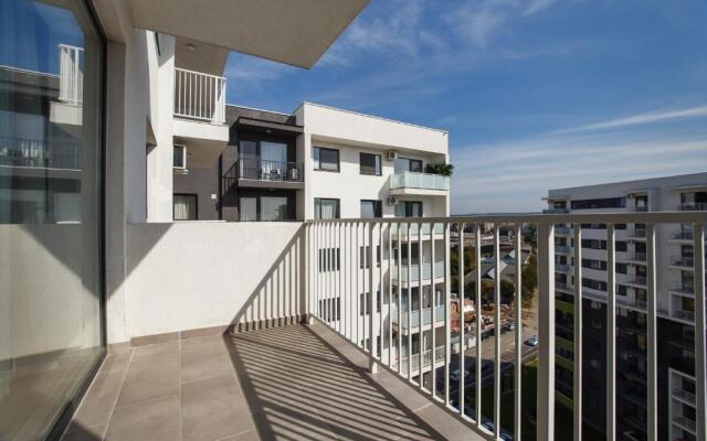 No. 10 - The Penthouse in City Center